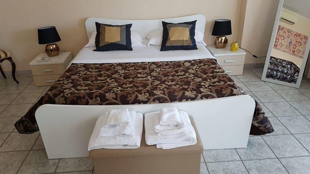 Quarantadue Quindici Hotel Termoli Exterior photo